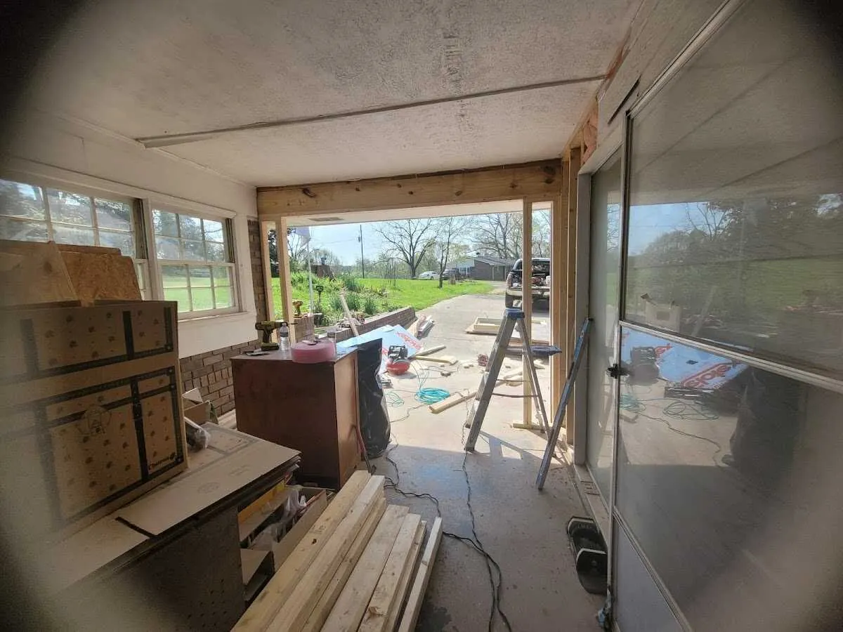 Air movers and dehumidifier for Water Mitigation Services in Lake Bluff